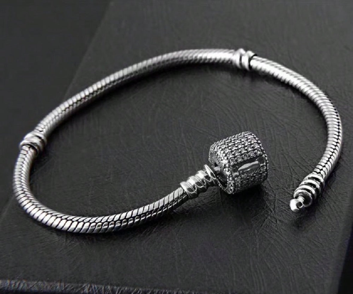 Pulsera de Plata con Cierre Barril Pavé Brillante