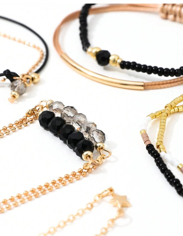 Pack de 8 Pulseras – Elegancia y Estilo en un Solo Set ✨