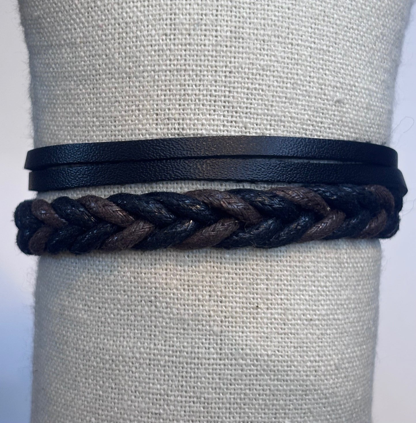 Pulsera “Trenza Marrón” – Estilo Natural con Carácter