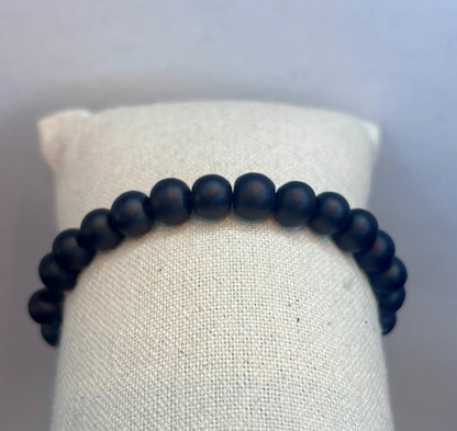 Pulsera de Bolas Negras – Minimalismo con Carácter