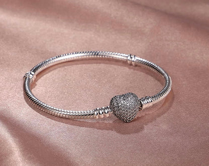Pulsera con cierre de corazón en pavé