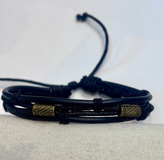 Pulsera "Oro Viejo" – Estilo Urbano con Detalles Étnicos