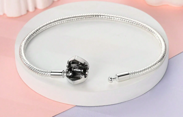 Pulsera cadena de Serpiente con Cierre forma de Corazón y Circonita Rosa