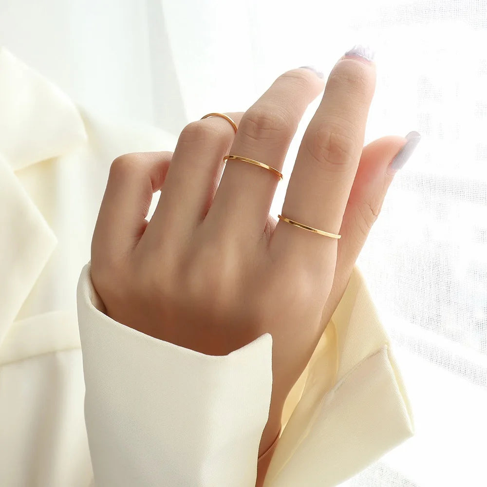 Anillo Fino Minimalista – Elegancia Diaria