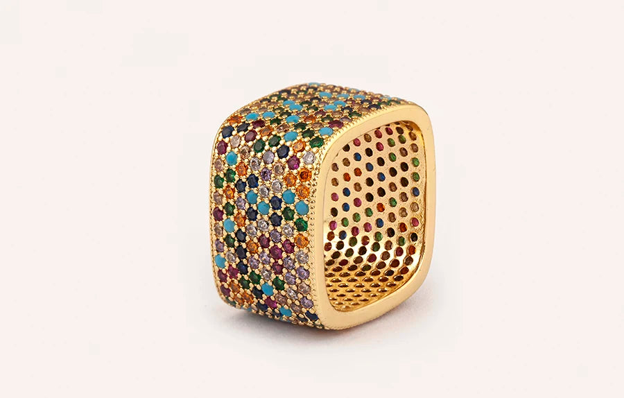 Anillo Glamour Dorado con Cristales