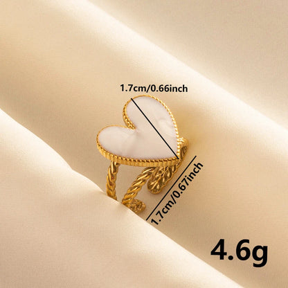 Anillos Dorados con Detalles Nacarados