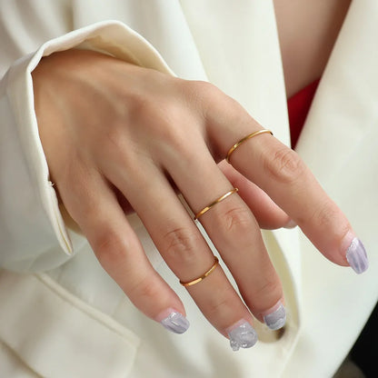 Anillo Fino Minimalista – Elegancia Diaria