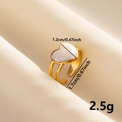 Anillos Dorados con Detalles Nacarados