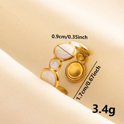 Anillos Dorados con Detalles Nacarados