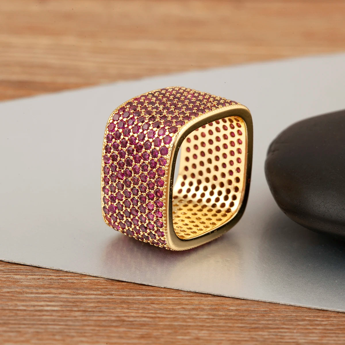 Anillo Glamour Dorado con Cristales