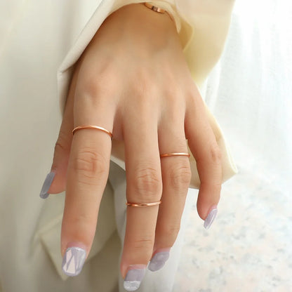 Anillo Fino Minimalista – Elegancia Diaria