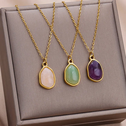 Collar ambar oval